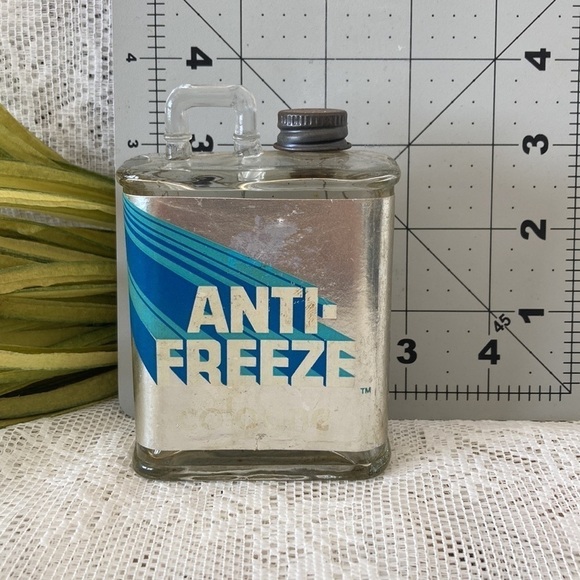 Vintage Anti-Freeze Design Cologne Bottle. Good condition/empty/no b… - Picture 6 of 6
